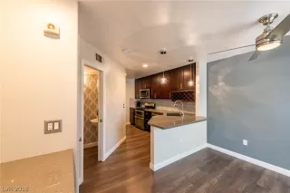 Photo #2: 2145055 Listing 