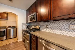 Photo #3: 2145055 Listing 