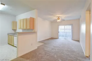 Photo #1: 2145064 Listing