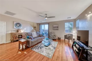 Photo #3: 2145111 Listing