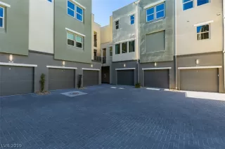 Photo #2: 2145113 Listing