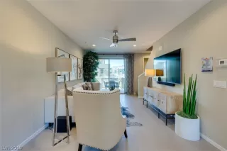 Photo #6: 2145113 Listing