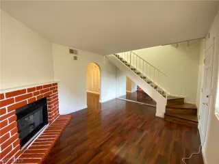 Photo #3: 2145121 Listing 