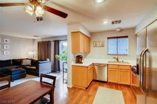 Photo #2: 2145122 Listing