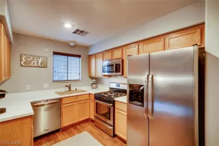 Photo #3: 2145122 Listing