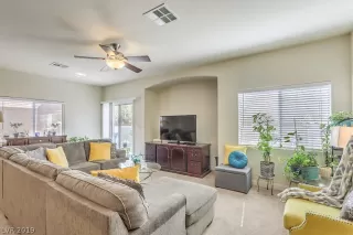 Photo #2: 2145161 Listing