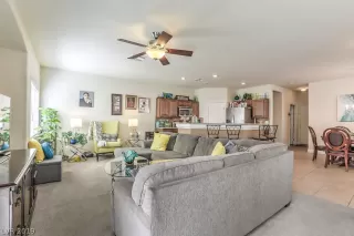 Photo #3: 2145161 Listing