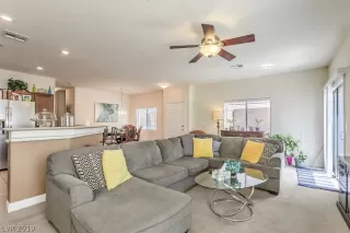 Photo #4: 2145161 Listing