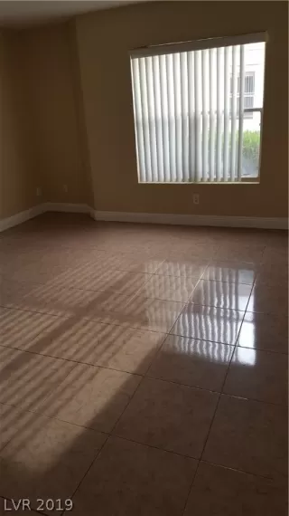 Photo #2: 2145175 Listing