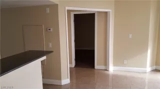 Photo #5: 2145175 Listing