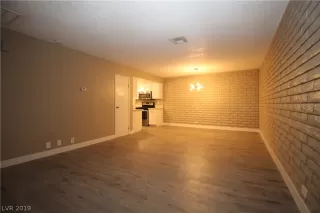Photo #6: 2145243 Listing 