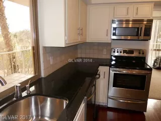 Photo #2: 2145269 Listing 
