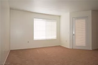 Photo #6: 2145276 Listing 