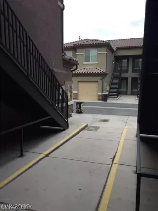 Photo #3: 2145284 Listing 