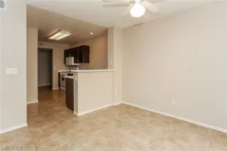 Photo #5: 2145301 Listing