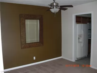 Photo #4: 2145305 Listing