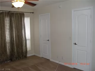 Photo #6: 2145305 Listing