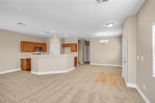 Photo #2: 2145328 Listing