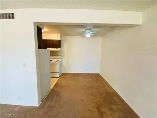 Photo #2: 2145341 Listing