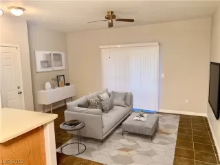 Photo #2: 2145377 Listing