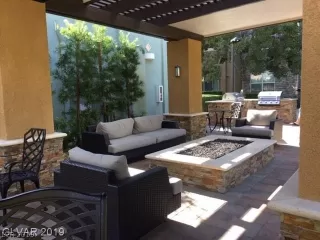 Photo #4: 2145392 Listing