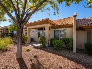 Photo #2: 2145431 Listing 