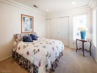 Photo #5: 2145431 Listing 