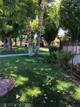 Photo #4: 2145442 Listing 