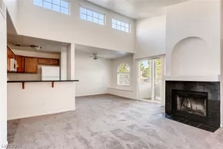 Photo #2: 2145499 Listing