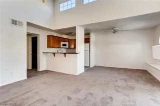 Photo #3: 2145499 Listing