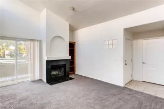 Photo #5: 2145499 Listing