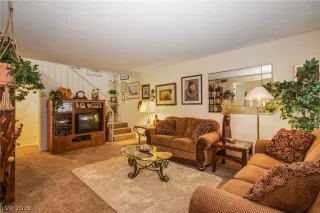 Photo #4: 2145531 Listing 