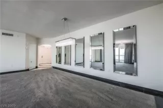 Photo #1: 2145557 Listing