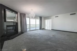 Photo #3: 2145557 Listing