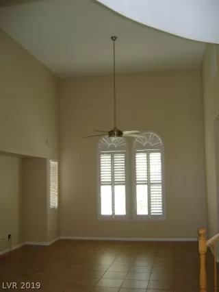 Photo #5: 2145576 Listing 