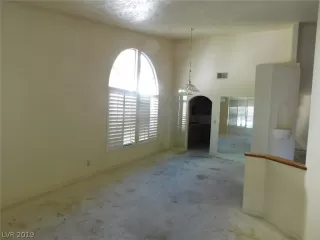 Photo #3: 2145585 Listing