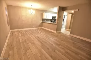 Photo #2: 2145627 Listing