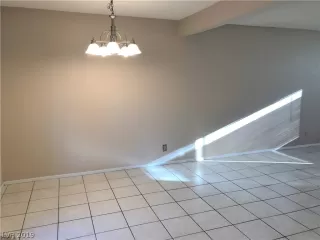 Photo #4: 2145638 Listing 