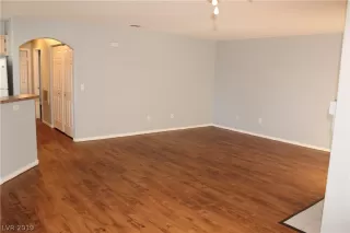 Photo #3: 2145645 Listing 