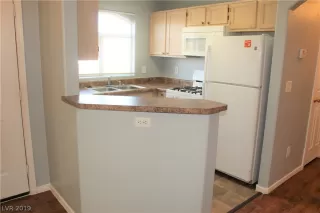 Photo #6: 2145645 Listing 