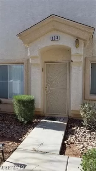 Photo #2: 2145648 Listing