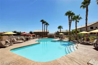 Photo #3: 2145648 Listing