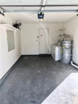 Photo #4: 2145722 Listing 