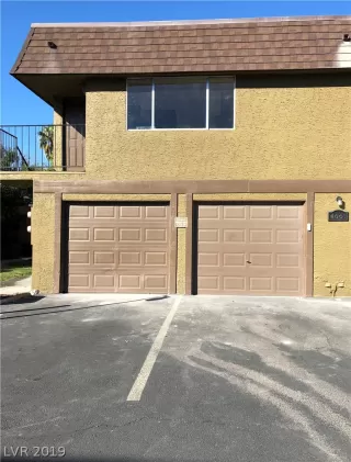 Photo #5: 2145722 Listing 