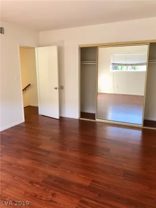 Photo #6: 2145722 Listing 