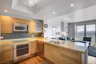 Photo #3: 2145755 Listing 