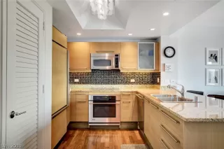 Photo #4: 2145755 Listing 