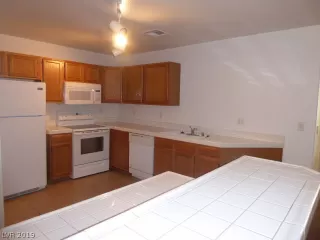 Photo #2: 2145761 Listing 