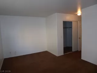 Photo #5: 2145761 Listing 