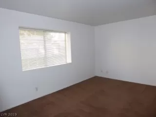 Photo #6: 2145761 Listing 